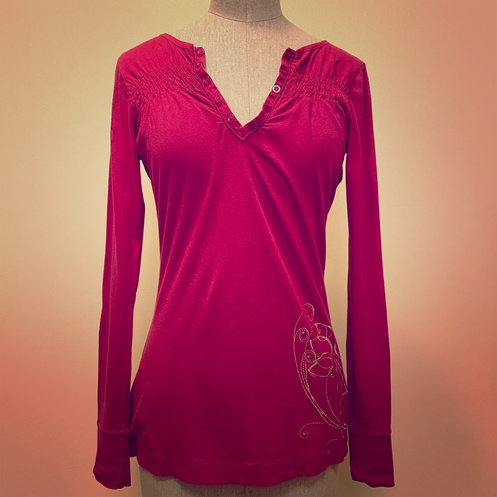 Buffalo Magenta Top